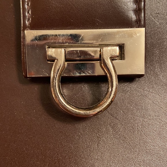 Patent Leather Purse AND Crossbody Purse - Picture 4 of 8